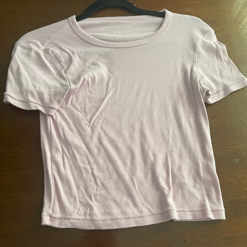 American Eagle tshirt